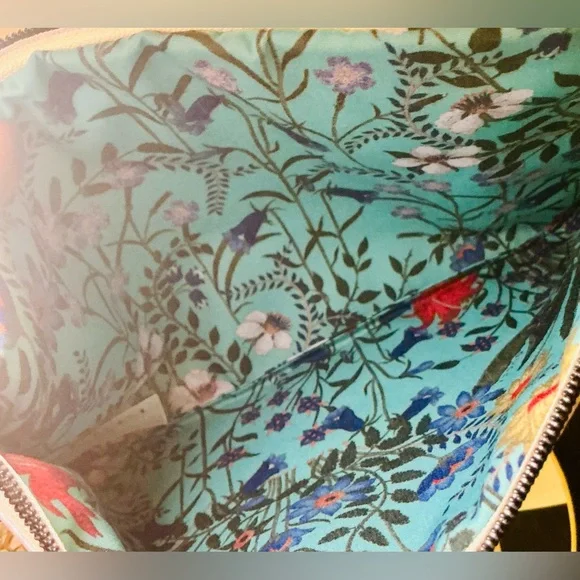 Gucci Beauty Flora Pouch/Makeup Zipped Bag Pearl Bundle - Picture 7 of 15